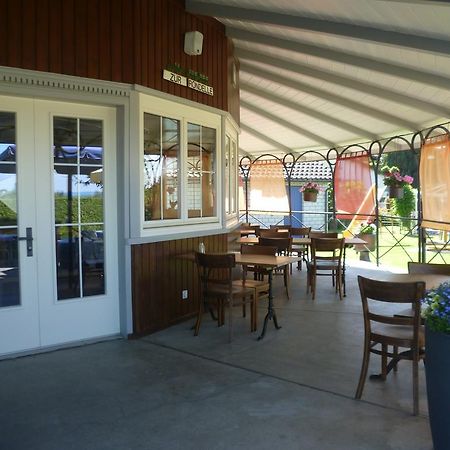 Hotel Speiserestaurant Bahnhof Guttingen ภายนอก รูปภาพ