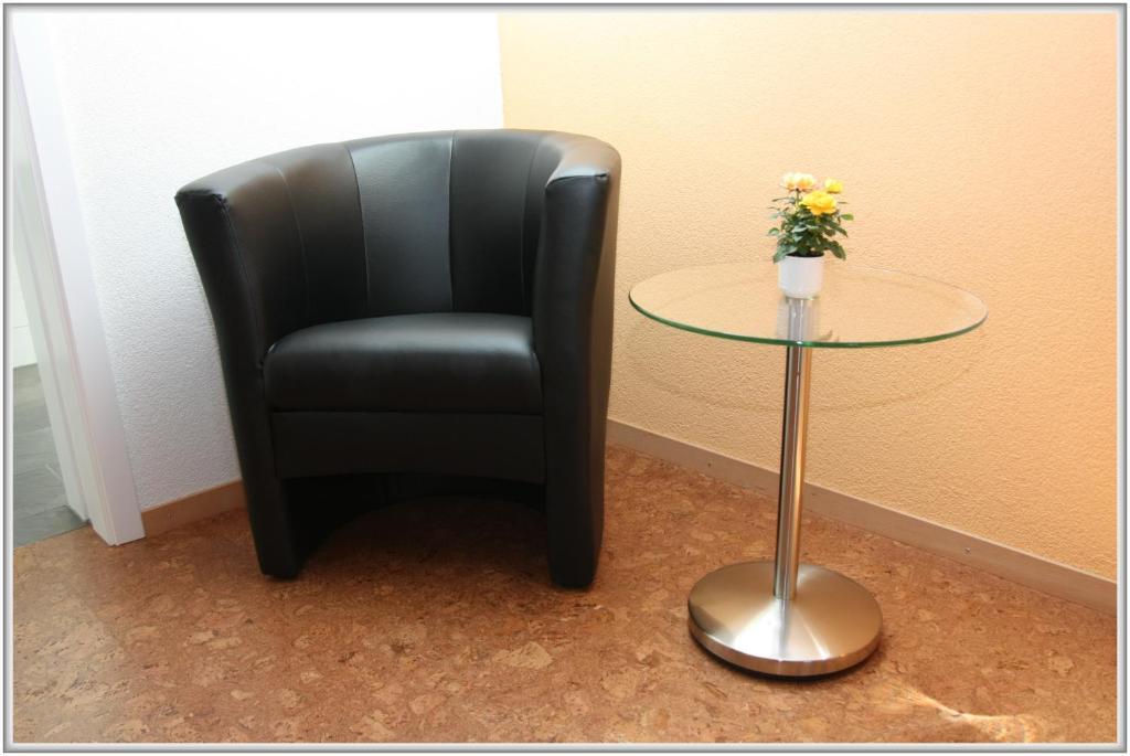 Hotel Speiserestaurant Bahnhof Guttingen ห้อง รูปภาพ