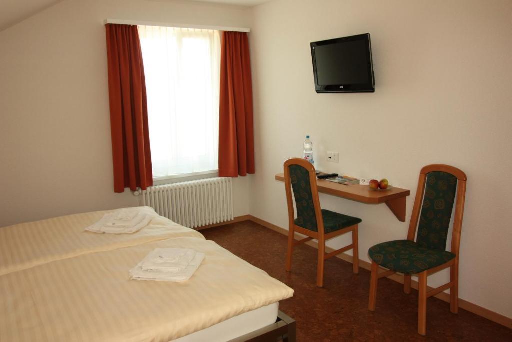Hotel Speiserestaurant Bahnhof Guttingen ห้อง รูปภาพ