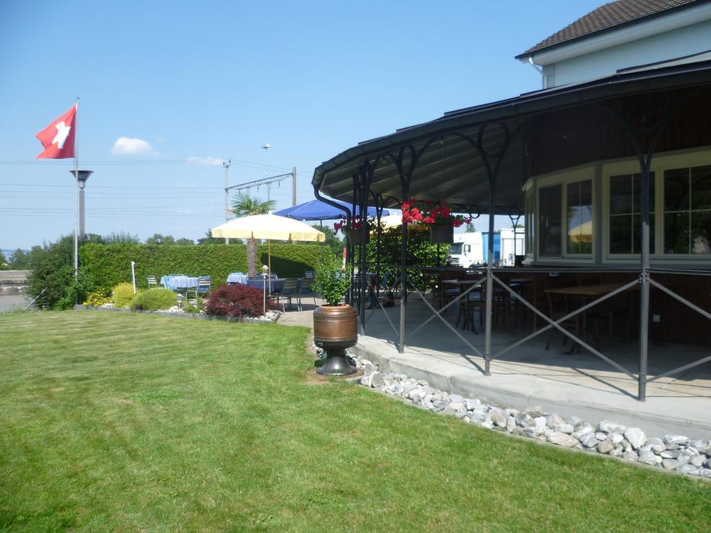 Hotel Speiserestaurant Bahnhof Guttingen ภายนอก รูปภาพ