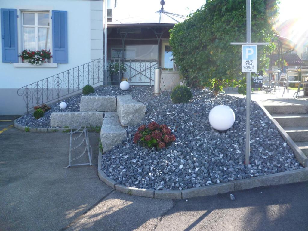 Hotel Speiserestaurant Bahnhof Guttingen ภายนอก รูปภาพ