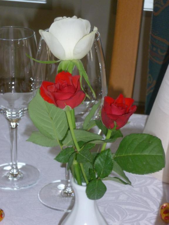 Hotel Speiserestaurant Bahnhof Guttingen ภายนอก รูปภาพ