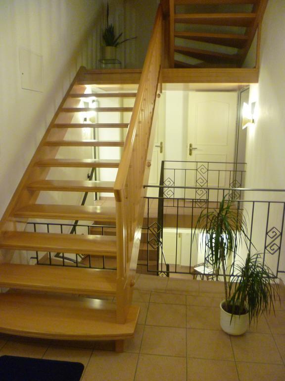 Hotel Speiserestaurant Bahnhof Guttingen ภายนอก รูปภาพ