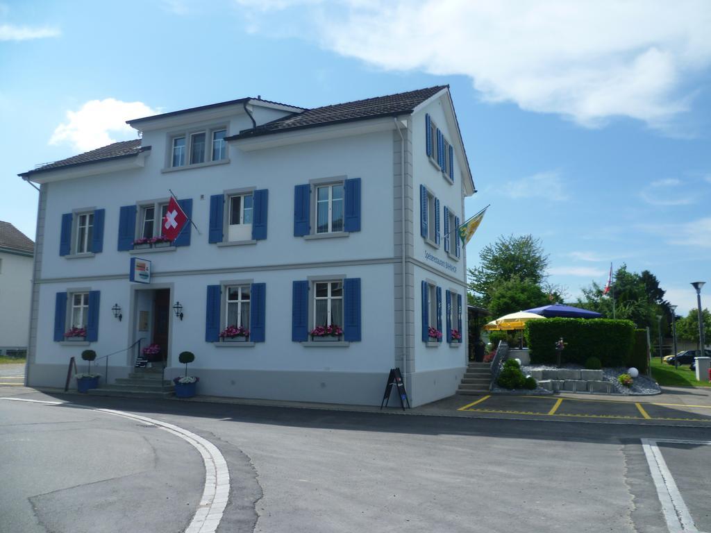 Hotel Speiserestaurant Bahnhof Guttingen ภายนอก รูปภาพ